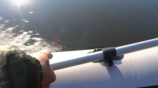 19.  ПОЧЕМУ при РАЗГОНЕ лодка ПВХ теряет ХОД? И на что НАДО обратить внимание при покупке лодки ПВХ!