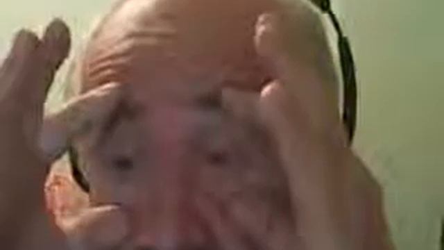 Ален Делон нервно курит в сторонке. смотреть онлайн