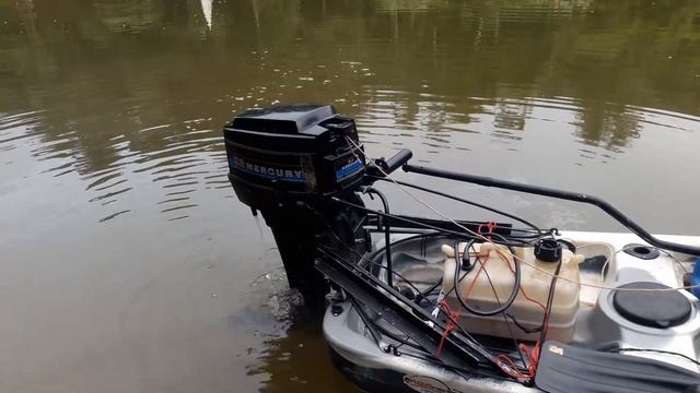 Adaptação motor Mercury 9.8hp no caiaque Leader смотреть онлайн
