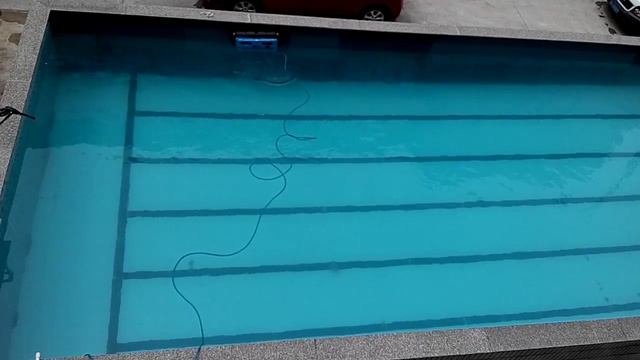 iCleaner 200D Working In The Test Pool смотреть онлайн