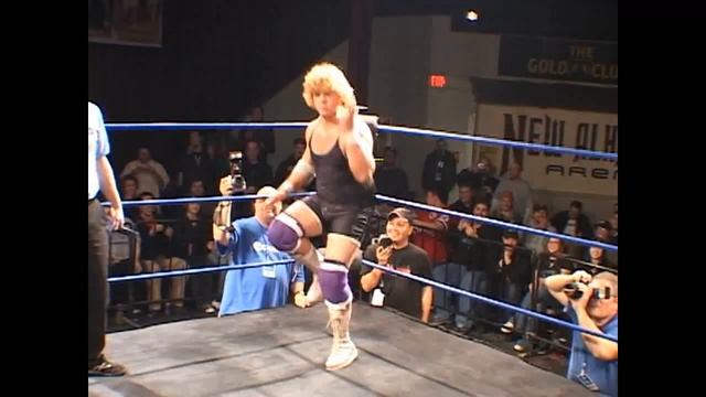 Chikara's Wackiest Home Videos: Larry Sweeney vs. One Man Gang: Strut Off! смотреть онлайн