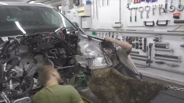 Фольксваген Тигуан. Вытянули крепкий лонжерон в идеал. Body Repair After An Accident.