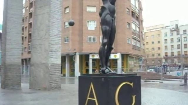 El Dolmen Dali смотреть онлайн