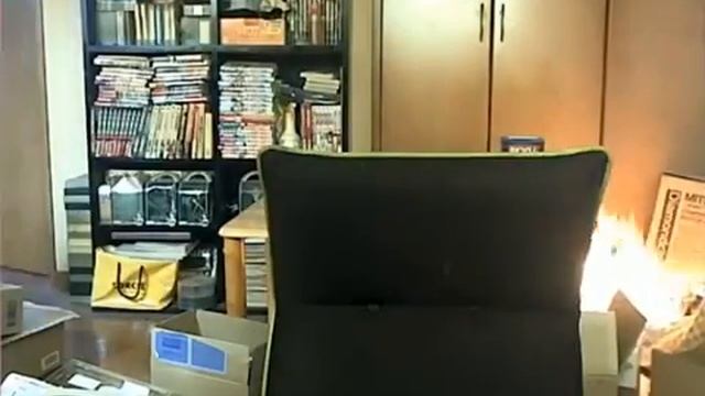 ШОК! ЯПОНЕЦ СПАЛИЛ КВАРТИРУ В ПРЯМОМ ЭФИРЕ!!! смотреть онлайн