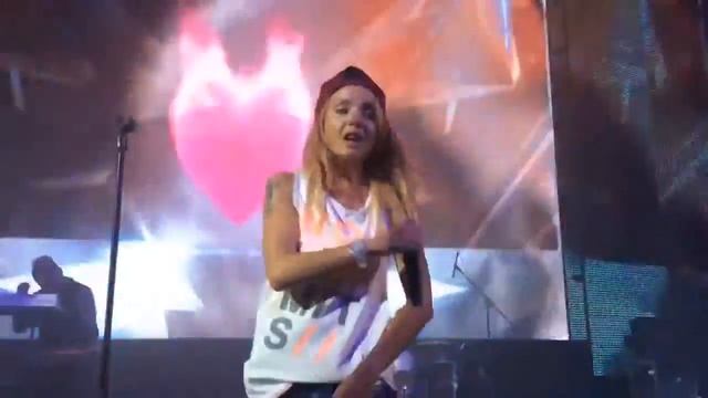 МакSим Осколки Space, Moscow 23 08 15 смотреть онлайн