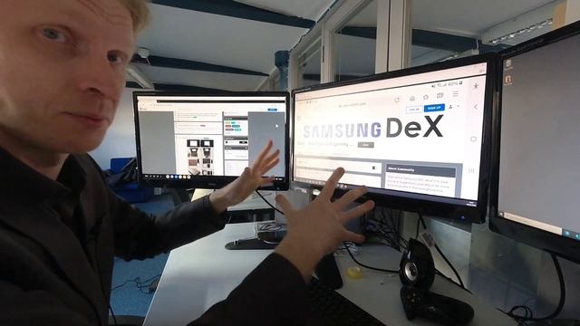 Samsung DeX On Windows. Three Monitor Setup. More Power !