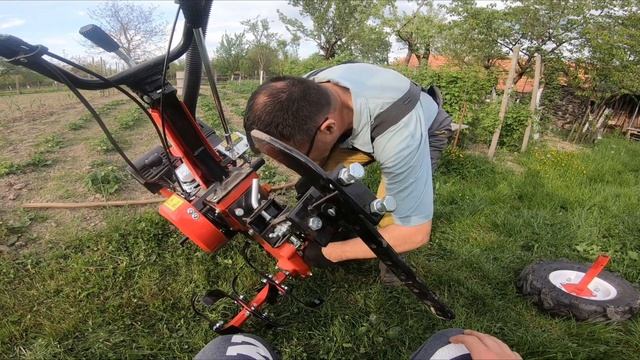 Montam frezele la motocultorul Rotakt RO80-T3 смотреть онлайн