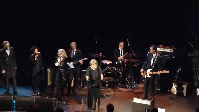 Mavis Staples ft Amy Helm - The Weight 5-9-14 Music Hall Of Williamsburg, Brooklyn, NY смотреть онлайн