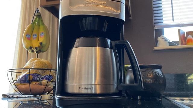 Working Cuisinart Fully Automatic Burr Grind & Brew Coffee Maker Programmable DGB900BC смотреть онлайн