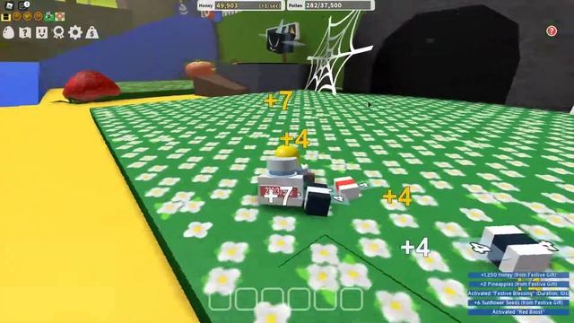 #2 МОЙ ДРУГ КУПИЛ GUMMY BEE ! BEE SWARM SIMULATOR:)!
