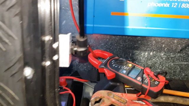 Testing Victron 800va 12v Inverter in the Basecamp Caravan смотреть онлайн