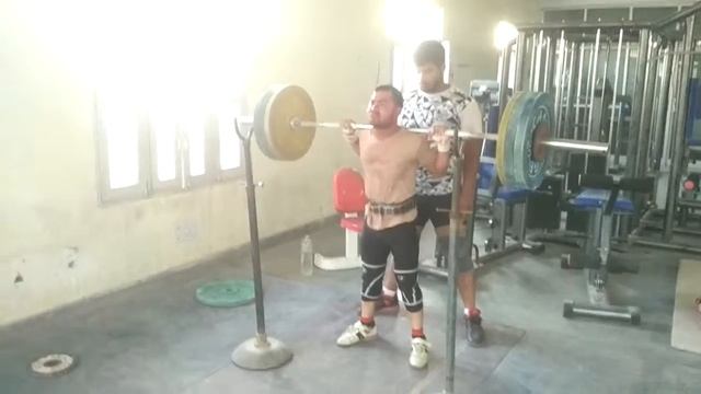 🏋️🏋️Back squat🏋️ 135 kg 🏋️🏋️ Raps 5 🏋️ смотреть онлайн