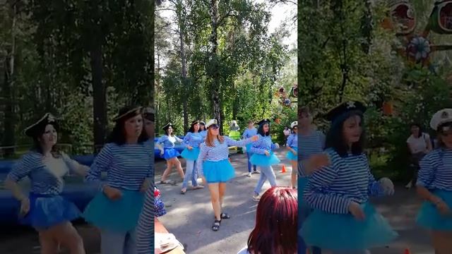 День Нептуна в городе Черемхово. Ребятишки зажигают 👍👍👍😀 смотреть онлайн