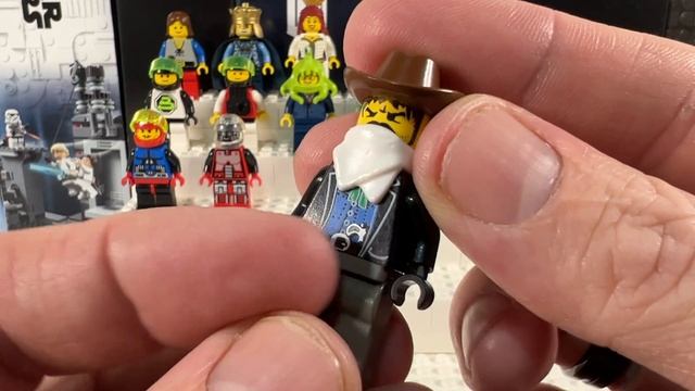 Huge Lego Minifig Haul - Some rare and unusual minifigures from the 90's and 2000's смотреть онлайн