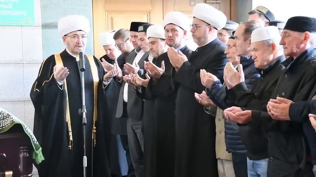 Ренат Ибраһимовны соңгы юлга озату. РФ мөселманнары Диния нәзарәте матбугат хезмәте