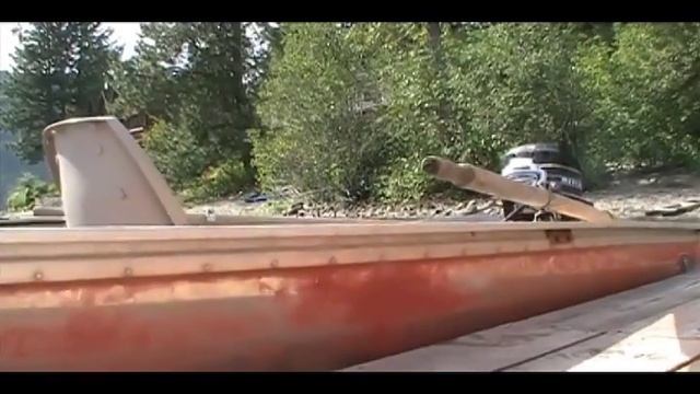 Starting the 7.5 HP Blue Stripe Mercury Outboard for Summer 2014 смотреть онлайн