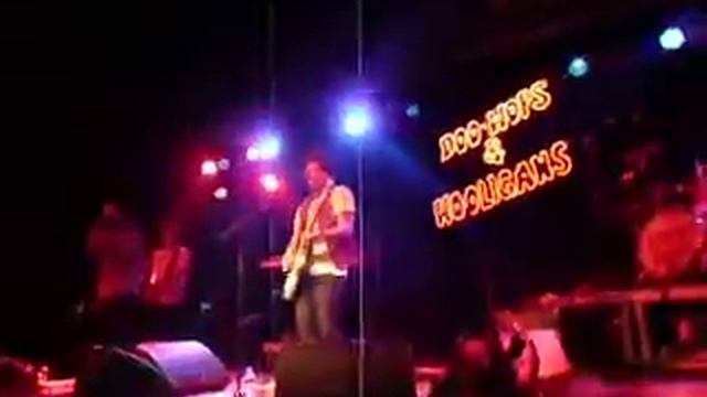 Bruno Mars Billionare Live Doo-Wops & Hooligans Tour смотреть онлайн