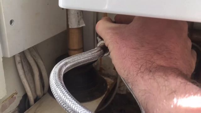 Check System Pressure on a Keston Boiler смотреть онлайн