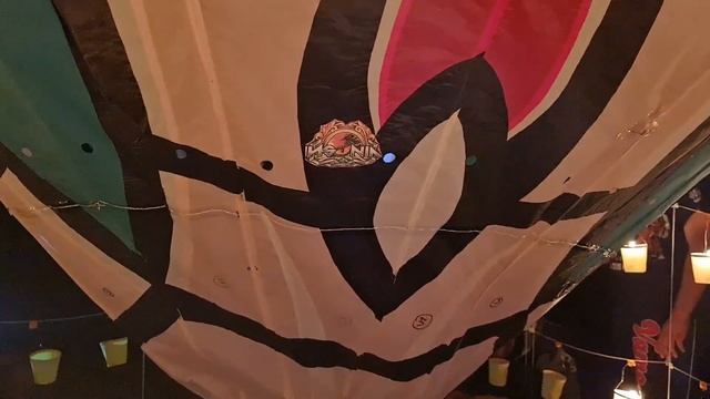 2 BALÕES DE 4 METROS INSONIA смотреть онлайн