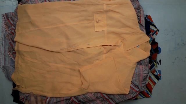 19595 Блузки женские бол. размеры LADIES BLOUSES XXL (extra) 1 пак 25кг 6.5€/кг 141шт смотреть онлайн