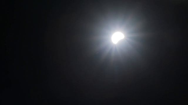 BU DUNYONING OXIRI EMAS ! QUYOSH VA OY TUTILISHI  UZBEKISTONDA YUZ BERDI.