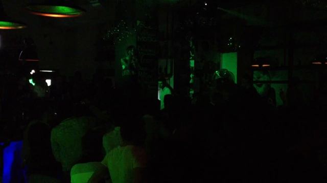 Кристина Си на вечеринке @moskabarmsk #moskabar #москабар смотреть онлайн