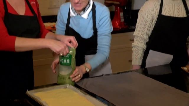 Teens Cook: French Edition - Season 1 - Episode 2 - Yule Log смотреть онлайн