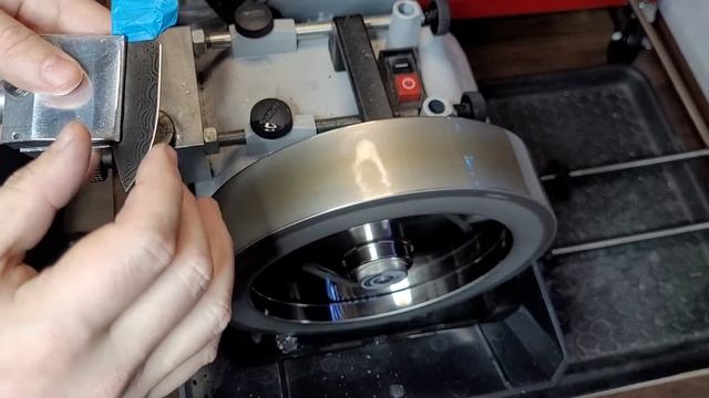 Echtzeitschliff 3 unterschiedliche Messer gleichzeitig allin auf der Tormek T8 schleifen смотреть онлайн