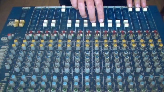 Kika vs Victor Rice: PorAí [DUB 2/4] смотреть онлайн