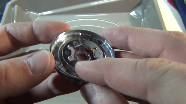 Beyblade Unboxing Scythe Kronos 4D Hasbro DerSpielpirat смотреть онлайн
