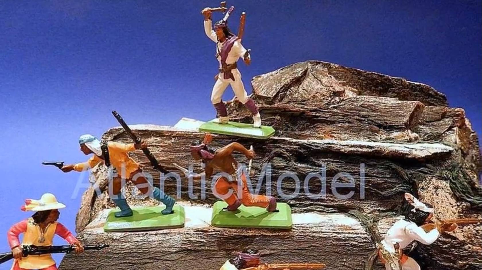 солдатики Britains Индейцы Апачи пешие 1971 г. набор 8 фигур смотреть онлайн