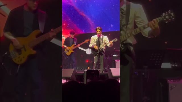 Jeff Satur🪐Sign Of The Times〽️230219🇸🇬Live On Saturn SG Day2⃣️ смотреть онлайн