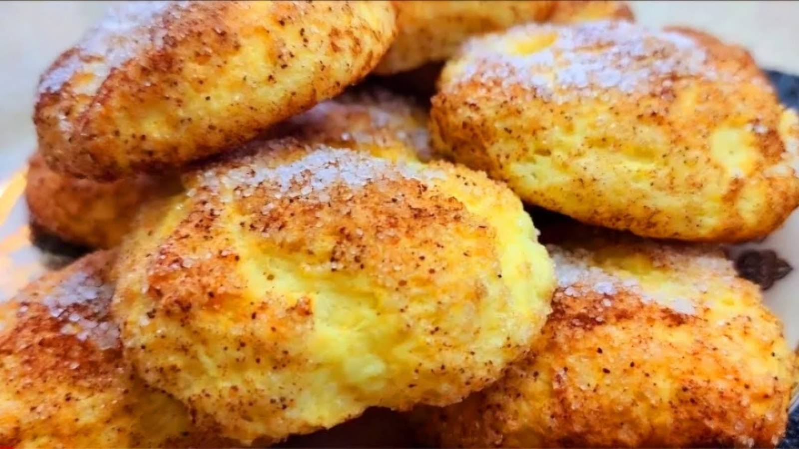 1 Яблоко, Пачка творога и 20 минут! Целая гора вкуснятина готова! Даже крошки не останется! смотреть онлайн