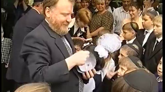 Первый звонок ч 2 Ор Самеах Одесса 2001 смотреть онлайн