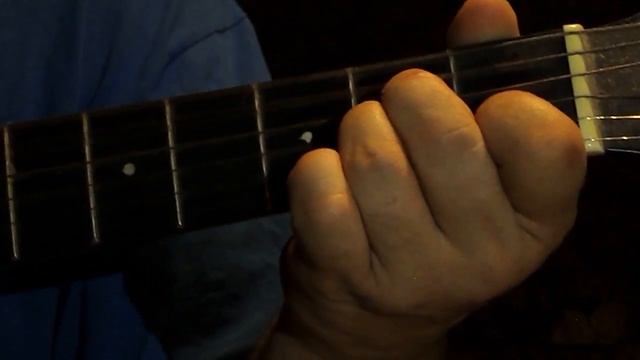 Песня под гитару с аккордами "У дуба старого" смотреть онлайн