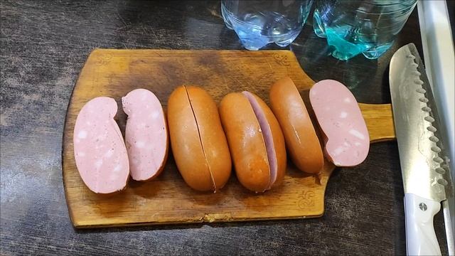 Шпикачки жареные на сале.