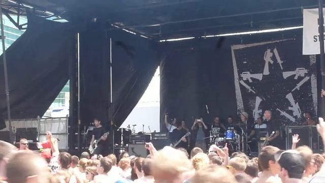 Anti-Flag - Death of a Nation [Live - Auburn Hills, MI] смотреть онлайн