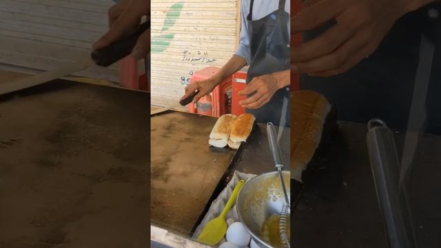 chicken burger...#fastfood #streetfood #trending #viral #foodvideos #food #chicken #burger смотреть онлайн