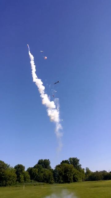 Estes Saturn V E12-4 CATO Shortly After Launch