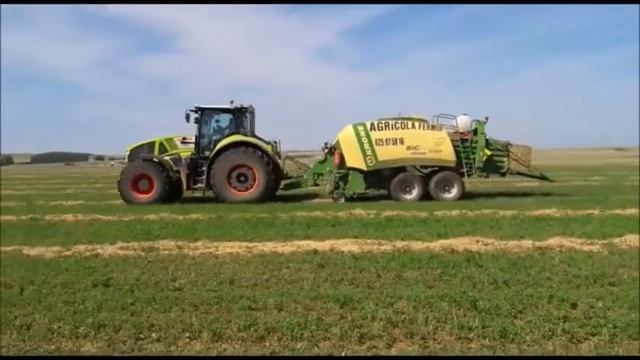 Claas Axion 940 empacando en Matallana de Valmadrigal provincia de León смотреть онлайн