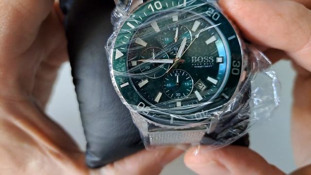 Hugo Boss Admiral green watch from ebay ( fake as heck ) amateur review смотреть онлайн