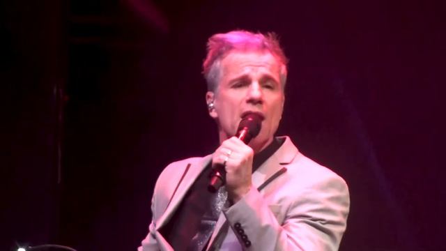 Bruno Pelletier - Intro, Joyeux Noel (Moscow 8.01.2020) смотреть онлайн
