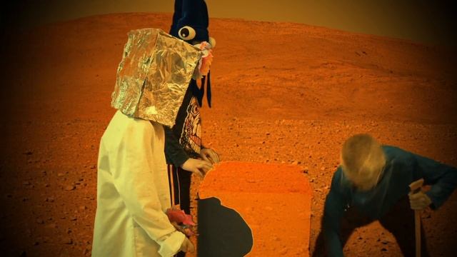 A Date on Saturn. Ms. Lynch. Washington смотреть онлайн