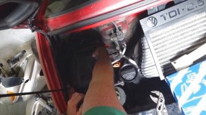 ЗАМЕНА ВОЗДУШНОГО ФИЛЬТРА на VW Transporter T4 (2.5 tdi)