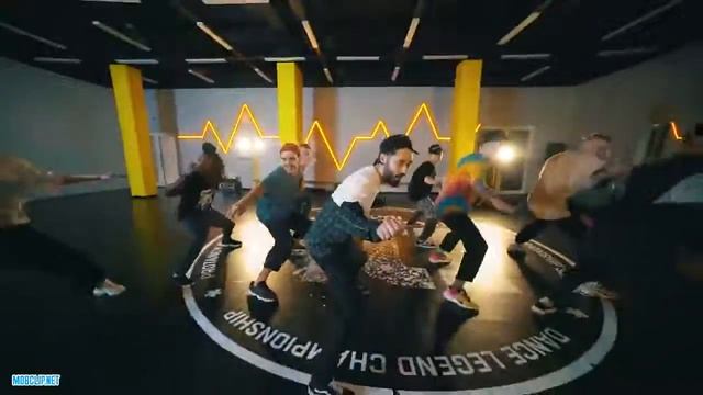 Песня Как к себе домой ла ла ла Мот смотреть онлайн