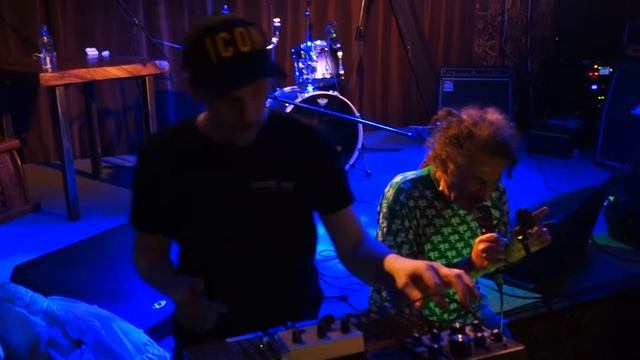 Герберт Моралес feat. Карибасы - Тоска (на стихи В. Полозковой) [СПб, The Place, 19.02.2022] смотреть онлайн