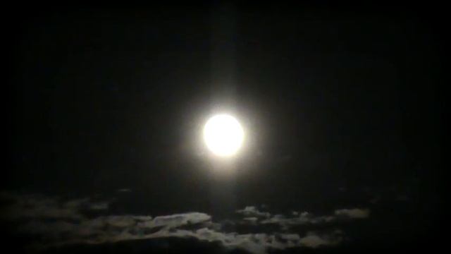 A huge Moon in Bratislava смотреть онлайн