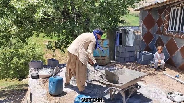 Happiness, cheerfulness for the porch of the house and love of many affections смотреть онлайн