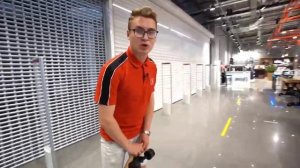 А4 УСТРОИЛСЯ КОНСУЛЬТАНТОМ В МАГАЗИНЕ ЭЛЕКТРОНИКИ - СМЕШНЫЕ МОМЕНТЫ