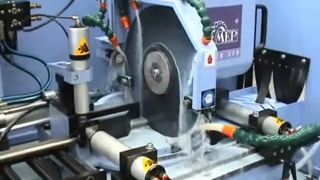 Taglio in angolo Tiger 370 CNC LR смотреть онлайн